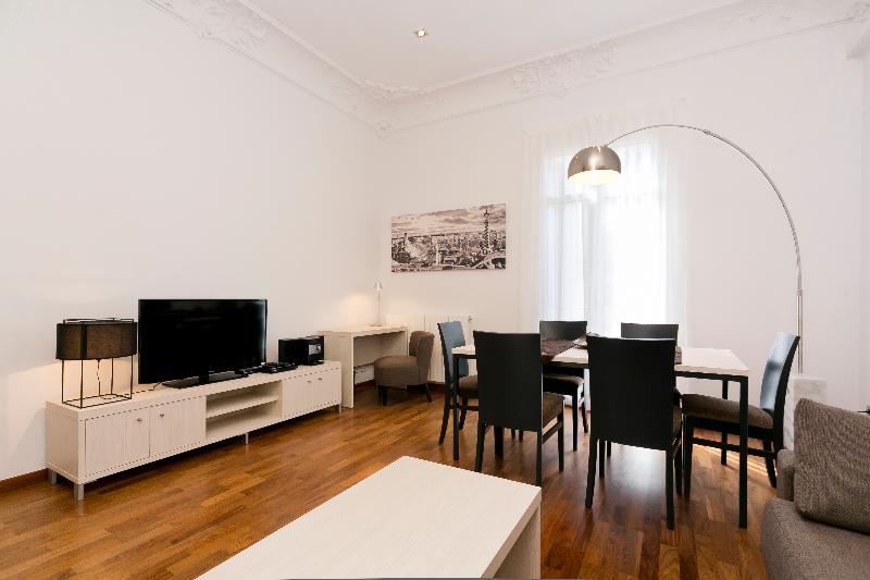 Aspasios Rambla Catalunya Suites Barcelona Ngoại thất bức ảnh